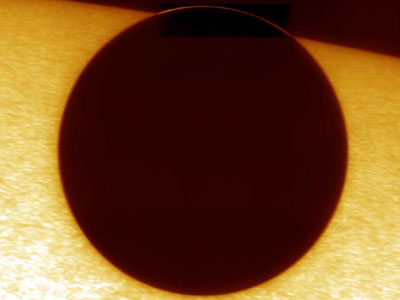Фото ободка атмосферы
      Венеры
